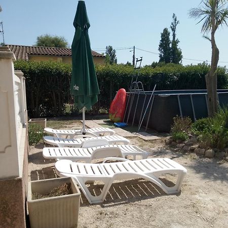 Aux Portes De Camargue Арль Экстерьер фото